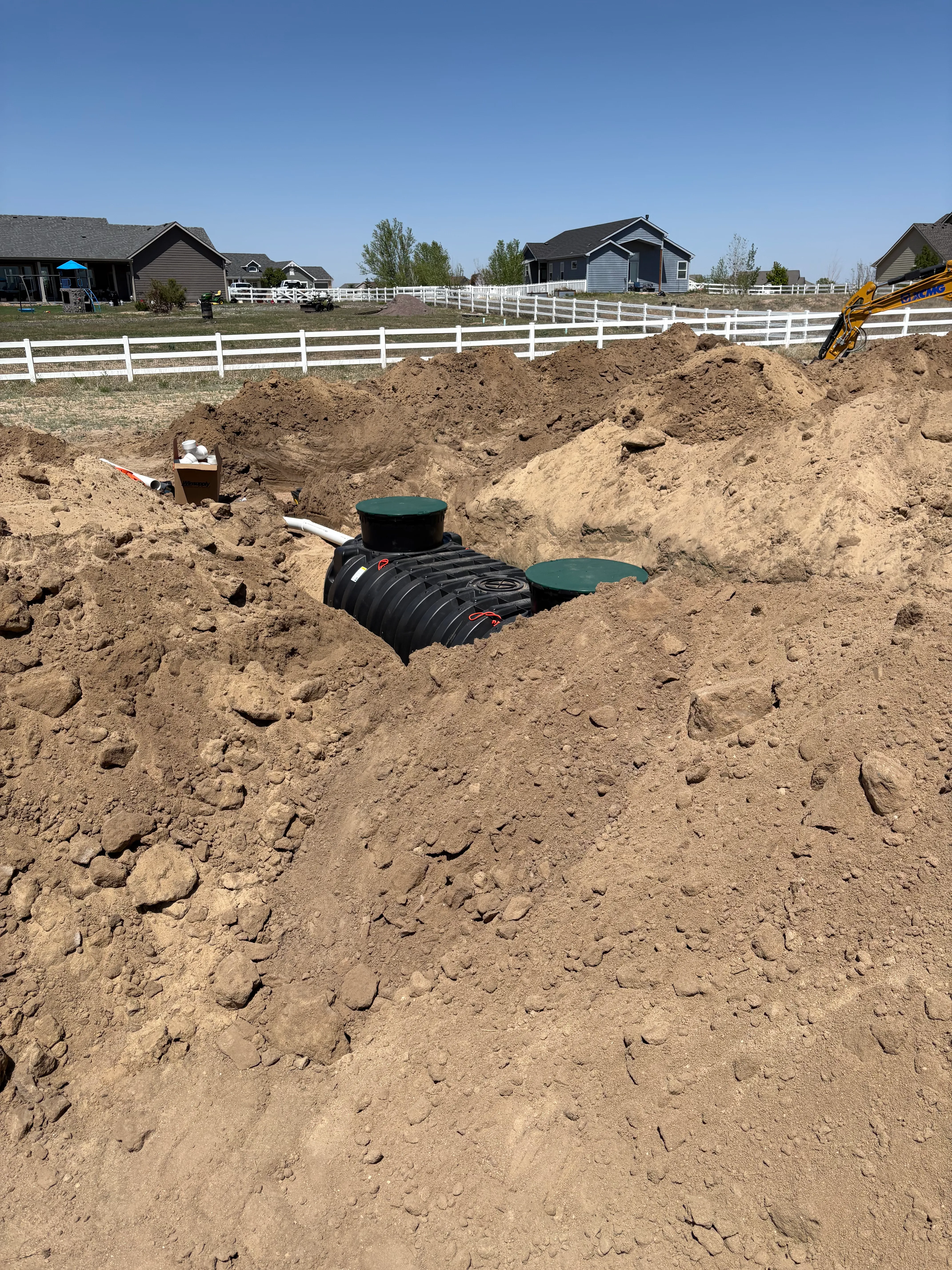 Polyethylene septic tank installation
